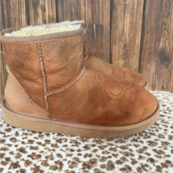 UGG Shoes - UGG Classic mini Tan Winter Boots
